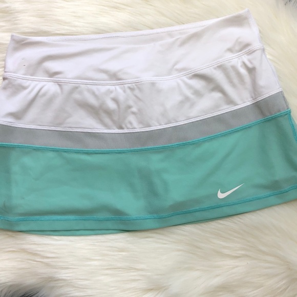 Nike Dresses & Skirts - Nike Dri Fit skort ✨ Size Medium